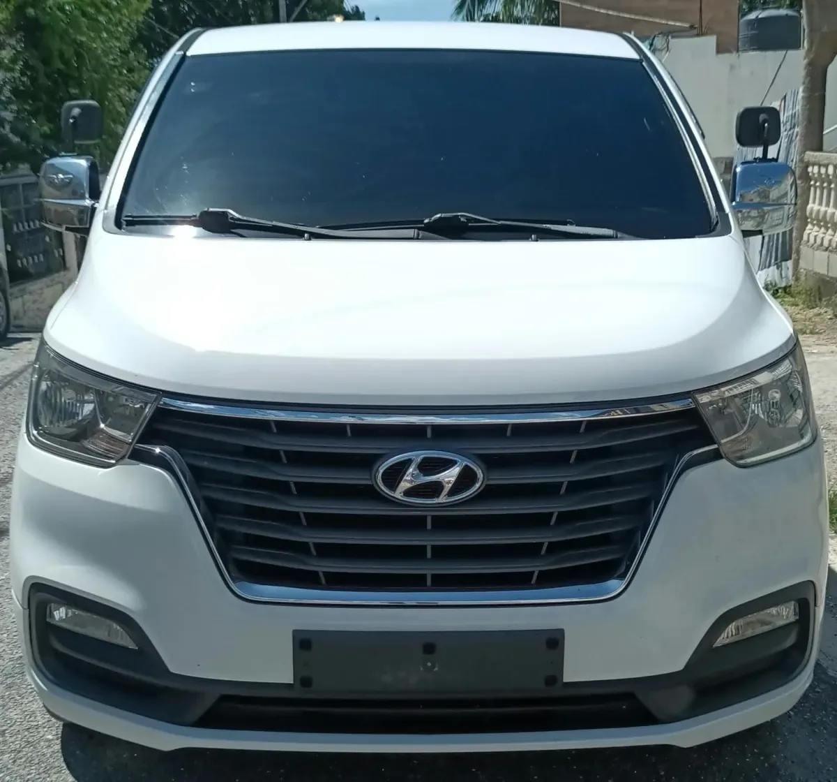 Vehiculo de Sin Fronteras Transfers