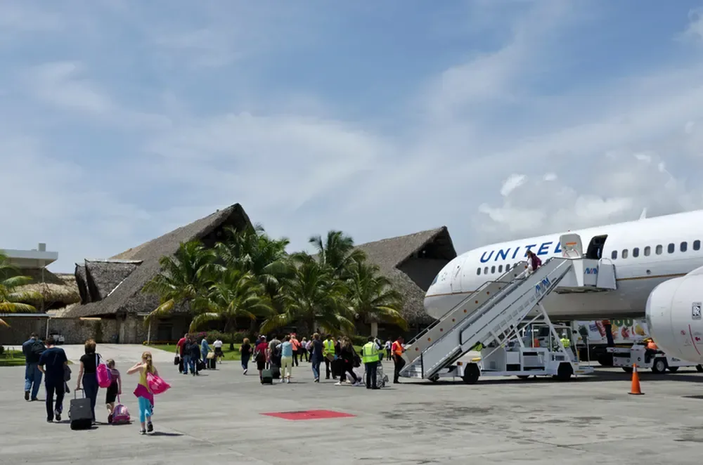 Santo Domingo (SDQ) → Punta Cana